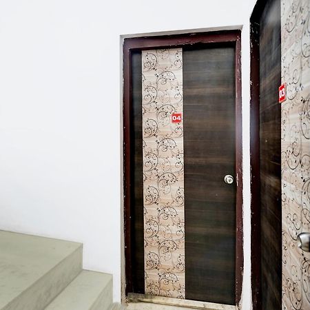OYO 67369 Deluxe United Corporate Home Navi Mumbai Extérieur photo