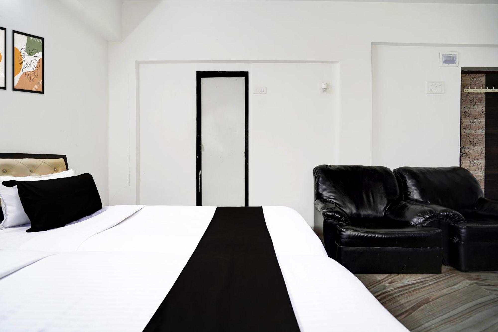 OYO 67369 Deluxe United Corporate Home Navi Mumbai Extérieur photo
